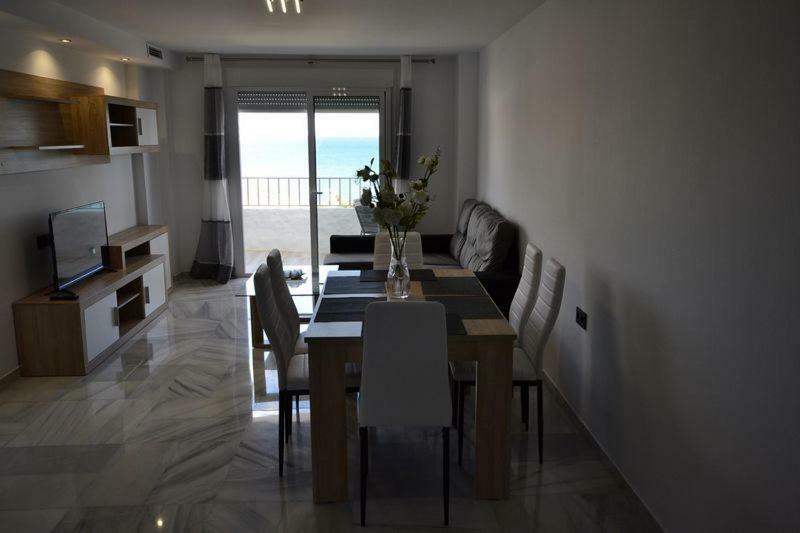 Apartamento Arena Beach Estepona Ngoại thất bức ảnh